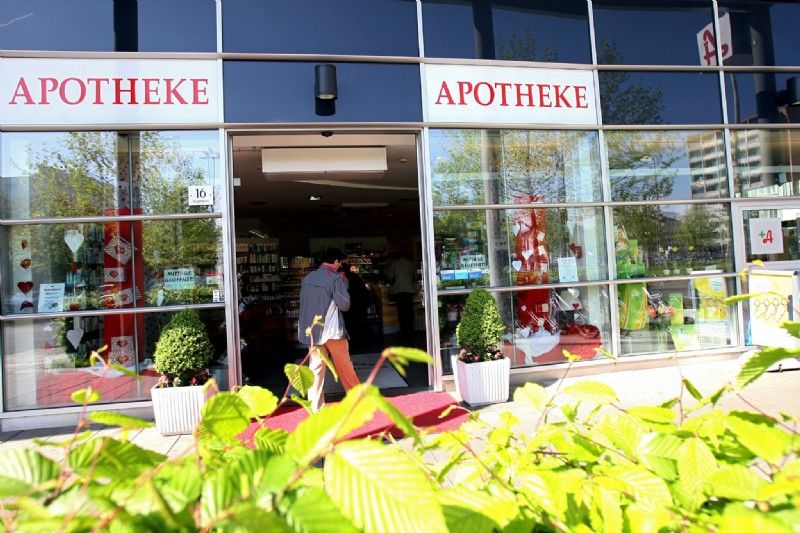 Apotheke in Linz von außen